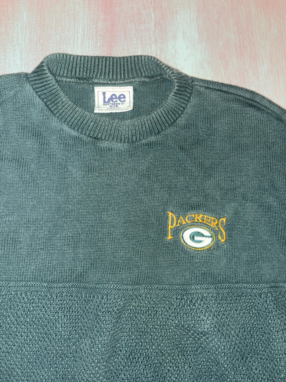 Lee Dark Green Packers Crewneck Sweater with Embroidered Logo - Picture 5 of 5